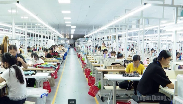Khơi dòng đầu tư vào các khu công nghiệp